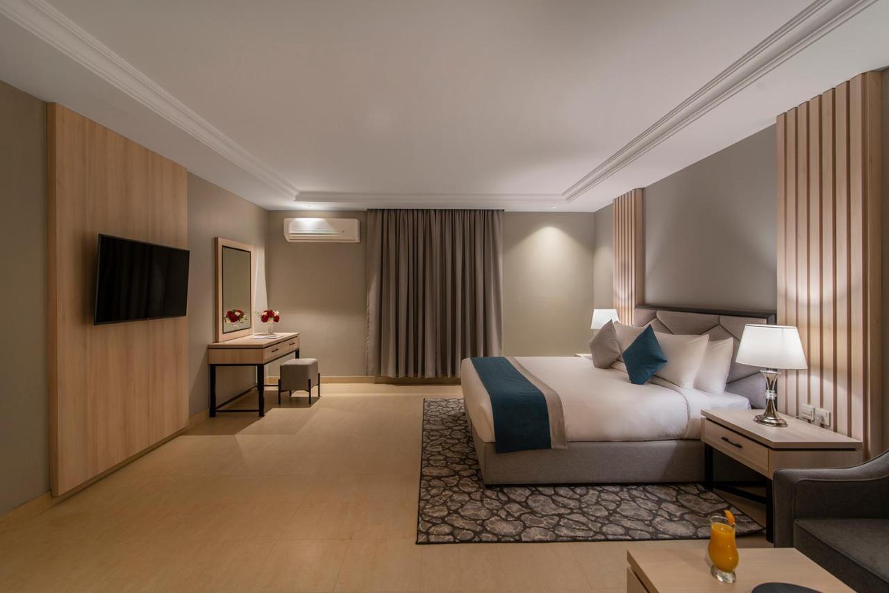 Enala Hotel Apartments- Tabuk Exteriér fotografie
